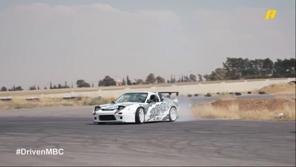 البطل العراقي عثمان تكريتي يستعرض مهاراته في الدريفت على دريفن