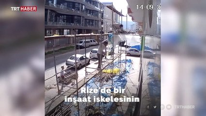 Rize'de inşaat iskelesi çöktü: 2 yaralı