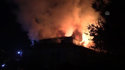 Kastamonu'daki yangında 3 katlı konak zarar gördü