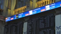 El Ibex 35 caía un 0,2 % tras la apertura y  pone en riesgo los 9.000 puntos