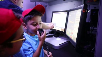 Minikler, uçuş simülatöründe pilotluk deneyimi yaşadı