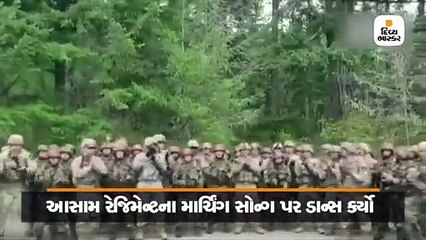 ઈન્ડિયન અને અમેરિકન આર્મીના જવાનોએ બદલુરામ કા બદન જમીં કે નીચે હૈ પર એક્સરસાઇઝ કરી