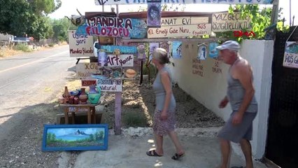 Muğla özledikleri hayatı filmde bulup 'sakin şehre' yerleştiler