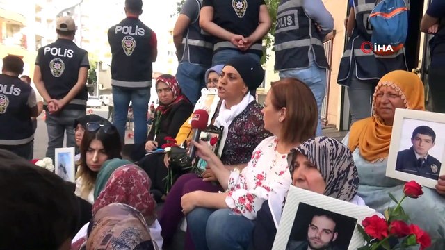 Diyarbakır'da Eylem Yapan Aileler HDP Hakkında Suç Duyurusunda Bulundu