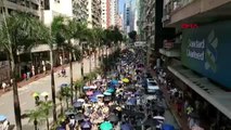 Hong kong'da protestolar sürüyor