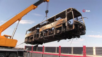 Aksaray'da yolcu otobüsü yanarak kül oldu