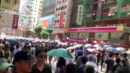 - Hong Konglu Protestocular İngiltere’den Yardım İstedi