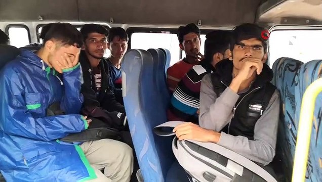 Sahte pasaportlu göçmenleri polisin dikkati yakalattı