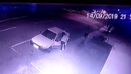 Câmera registra furto de carro no Bairro Gramado