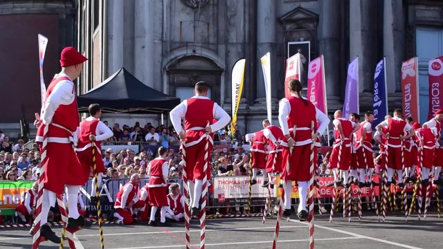 Fêtes de Wallonie : Christophe Corbiaux remporte sa 8e Echasse d'or