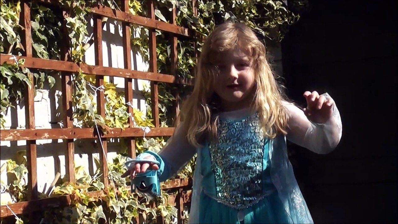 Disney Frozen -  Elsa - Mágico lança Espuma do Frozen