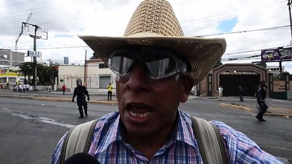 Manifestación opositora en Honduras termina en choques con la policía