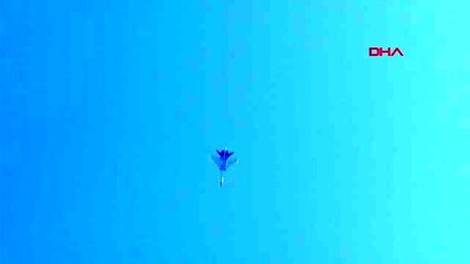 Atatürk havalimanı çevresinde trafik durdu herkes gösteriyi izledi 1