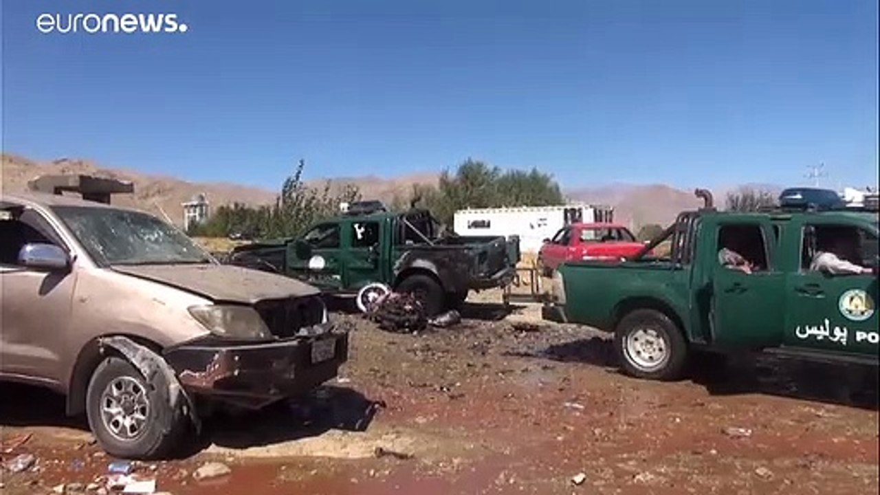 مقتل 24 شخصا في تفجير انتحاري استهدف تجمعاً انت...