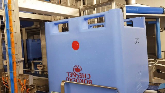 LIGNE DE STOCKAGE ET DE DESTOCKAGE AUTOMATIQUE DE CAISSES PALETTES