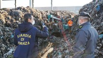 Marcianise (CE) - Rifiuti interrati nel piazzale dell'impianto di stoccaggio: due arresti (16.09.19)