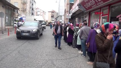 Karaman 276 geçici işçi alımı için metrelerce kuyruk oluştu