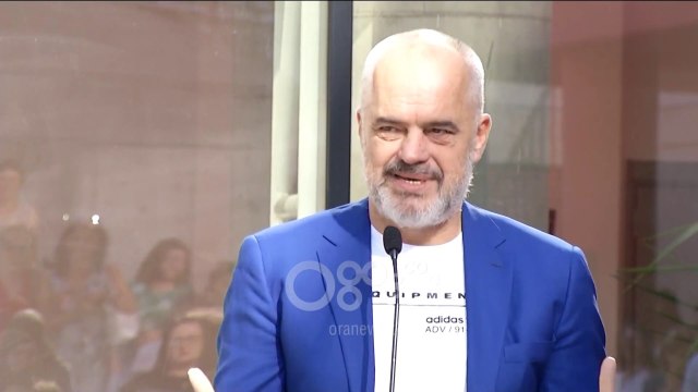 RTV Ora - Rama: Në 2021 libra falas nga klasa e I deri në IX