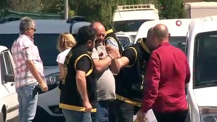 Kocasını sevgilisine bıçaklattı, cesedini yaktı, 13 yıl maaşını yedi