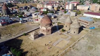 Türk tarihinin paha biçilmez hazineleri: Kümbet ve türbeler - ERZURUM