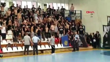 Spor yunanistan'daki maçta türk bayrağına izin verilmedi, kadın sporculara tükürüldü