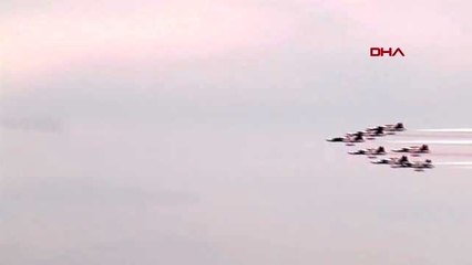 İstanbul-türk yıldızları boğazda 2