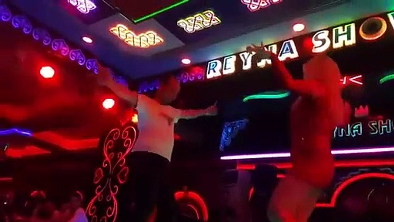 BU KIZLAR  ÇILDIRMIŞ