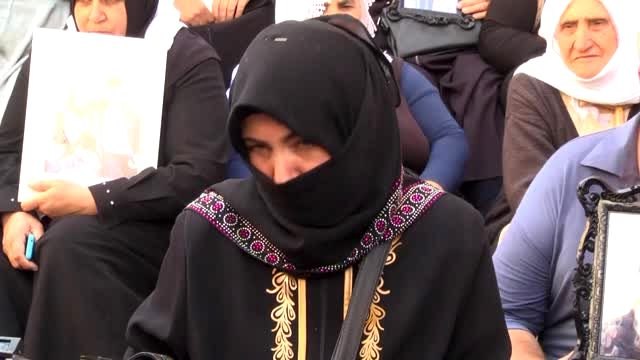 Diyarbakır annelerinin oturma eylemine katılım sürüyor