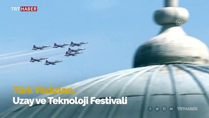 Türk Yıldızları İstanbul Boğazı'nda parladı