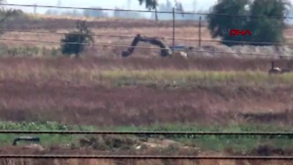 Ortak devriyedeki helikopterleri gören teröristler, kazıyı bıraktı