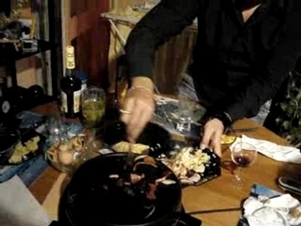Jour de l an chez remi  la raclette !!!! on se clakke