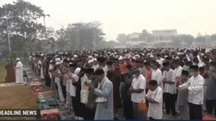Kabut Asap Kian Pekat, Ribuan Warga Ketapang Salat Istiska