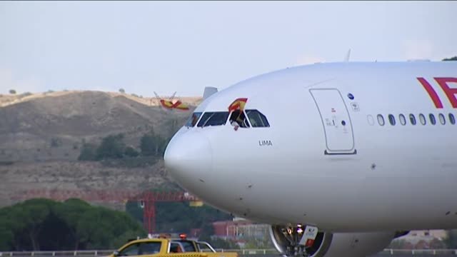 La selección española ya ha aterrizado en Madrid con el título mundial