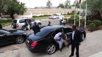 Fransa Dışişleri Bakanı Drian Sudan'da