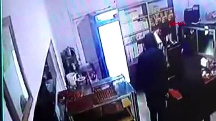 Antalya maskeli ve silahlı pastane soygununa 4 tutuklama