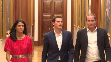 Casado y Rivera culpan a Sánchez del bloqueo