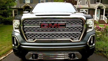 We tested the six-way tailgate on GMC's 2020 Sierra