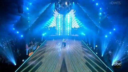 James Van Der Beek & Emma – Tango