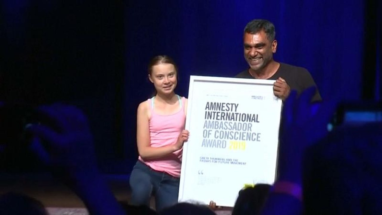 AMNESTY INTERNATIONAL ehrt Greta Thunberg (16) und Fridays for Future