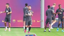 Messi gets ready for Barca return
