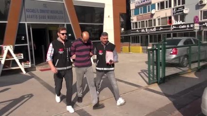 Park halindeki araçtan elektronik cihaz çaldı, yakalanınca "Kleptomani hastasıyım" dedi