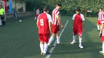 Görme engelli sağlıkçılardan futbol şovu