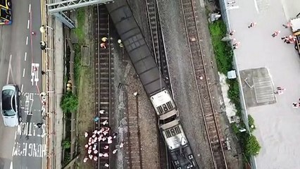 ثمانية جرحى إثر خروج قطار عن السكة في هونغ كونغ