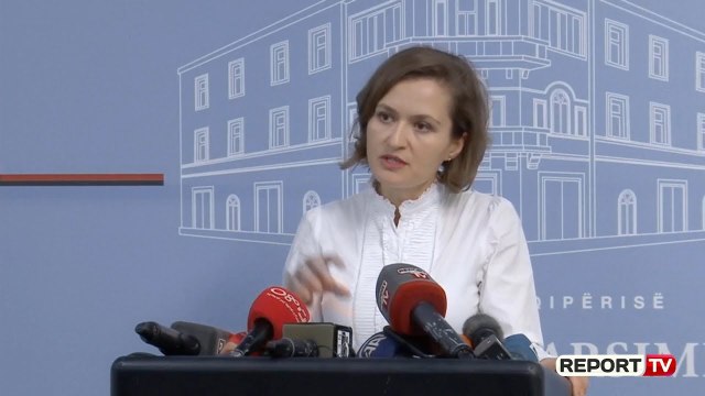 Report TV -Shahini flet me gjuhën e shifrave: 480 mijë nxënës u ulën në bankat e shkollës