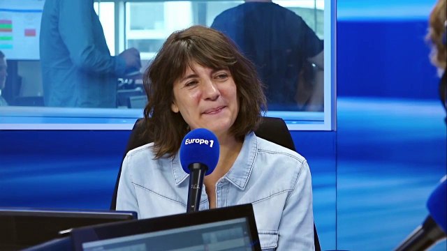 Estelle Denis invite François Hollande à venir dans L'Équipe d'Estelle