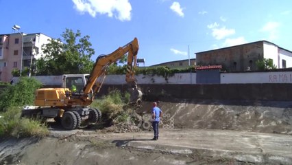 Ora News - Ndërhyrje në Zaranikë, 2 mld lekë për të shmangur përmbytjet nga përroi