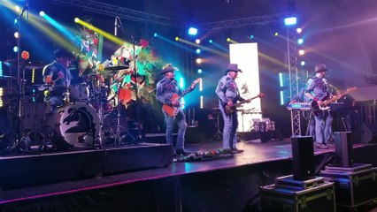 Bronco Sus Mejores Exitos - Cover- Vivo