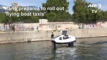 'Flying' boat tested on the River Siene