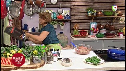 Hoy en Clases de cocina aprendemos a cocinar Albóndigas de carne y Berenjenacon salsa de tomate 17/09/2019