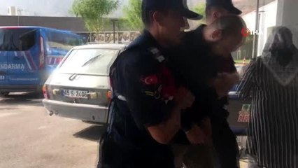 Çalıştığı firmadan çaldığı çeyiz eşyalarını satarken suçüstü yakalandı